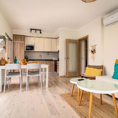 Sunny Brand New 2-Bedroom Apt - 500M From Praia Da Rocha With Ac And Pool! ปอร์ติเมา ภายนอก รูปภาพ