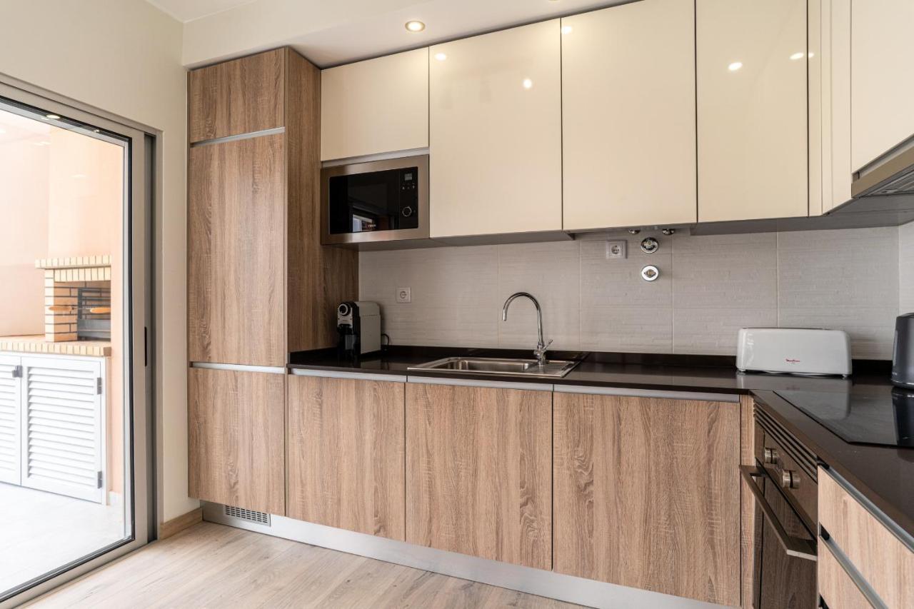 Sunny Brand New 2-Bedroom Apt - 500M From Praia Da Rocha With Ac And Pool! ปอร์ติเมา ภายนอก รูปภาพ